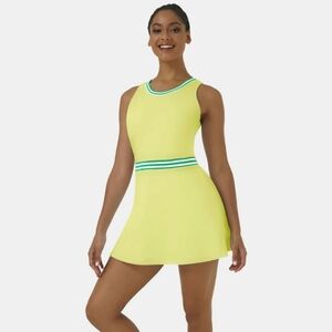 NWT HALARA Women's Everyday Activity Dress Size M